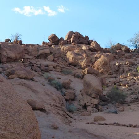 Ozohere Campsite And Himba Village Uis Ngoại thất bức ảnh