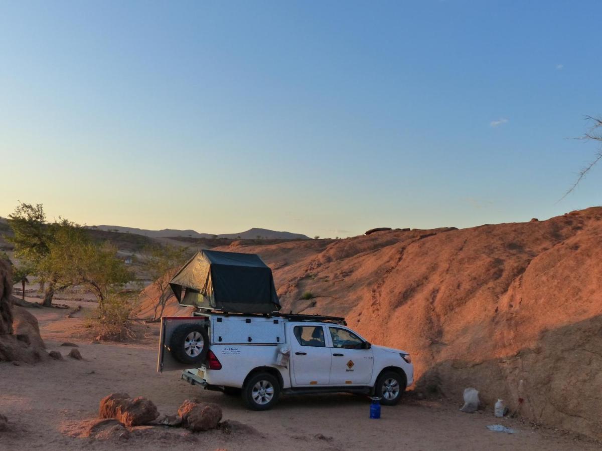 Ozohere Campsite And Himba Village Uis Ngoại thất bức ảnh
