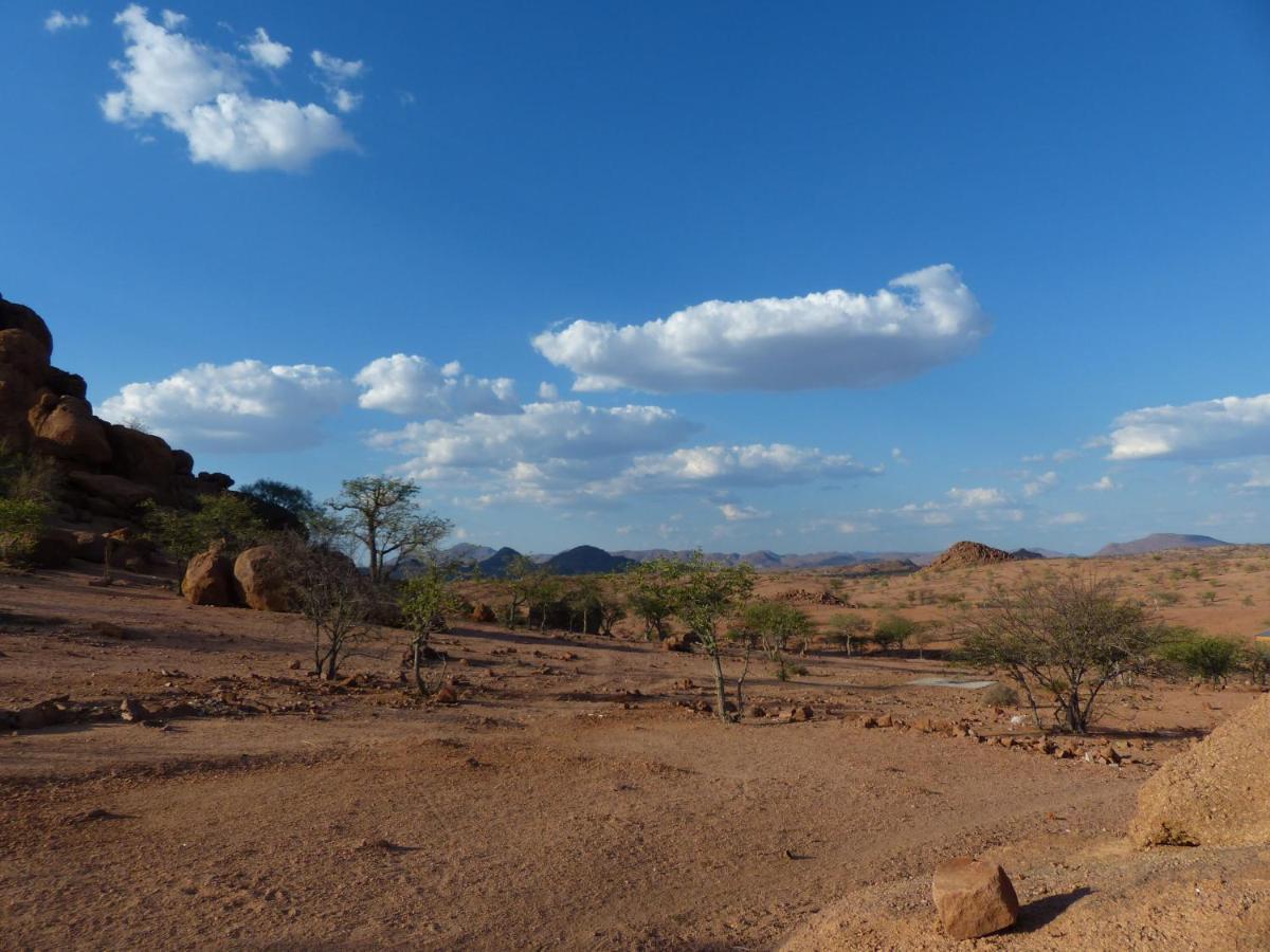 Ozohere Campsite And Himba Village Uis Ngoại thất bức ảnh