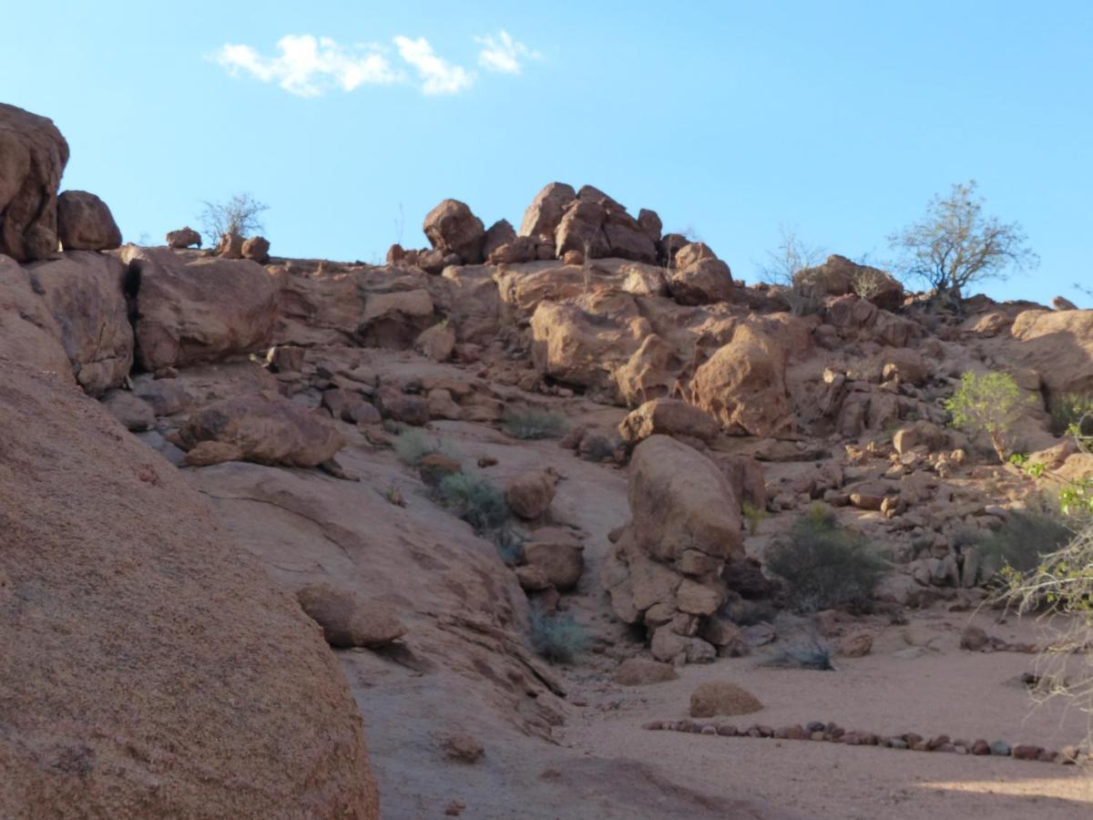 Ozohere Campsite And Himba Village Uis Ngoại thất bức ảnh