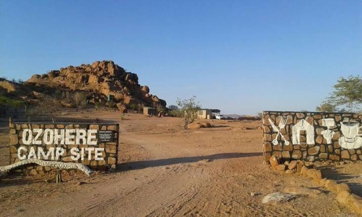 Ozohere Campsite And Himba Village Uis Ngoại thất bức ảnh