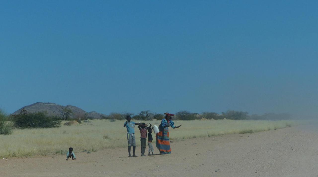 Ozohere Campsite And Himba Village Uis Ngoại thất bức ảnh