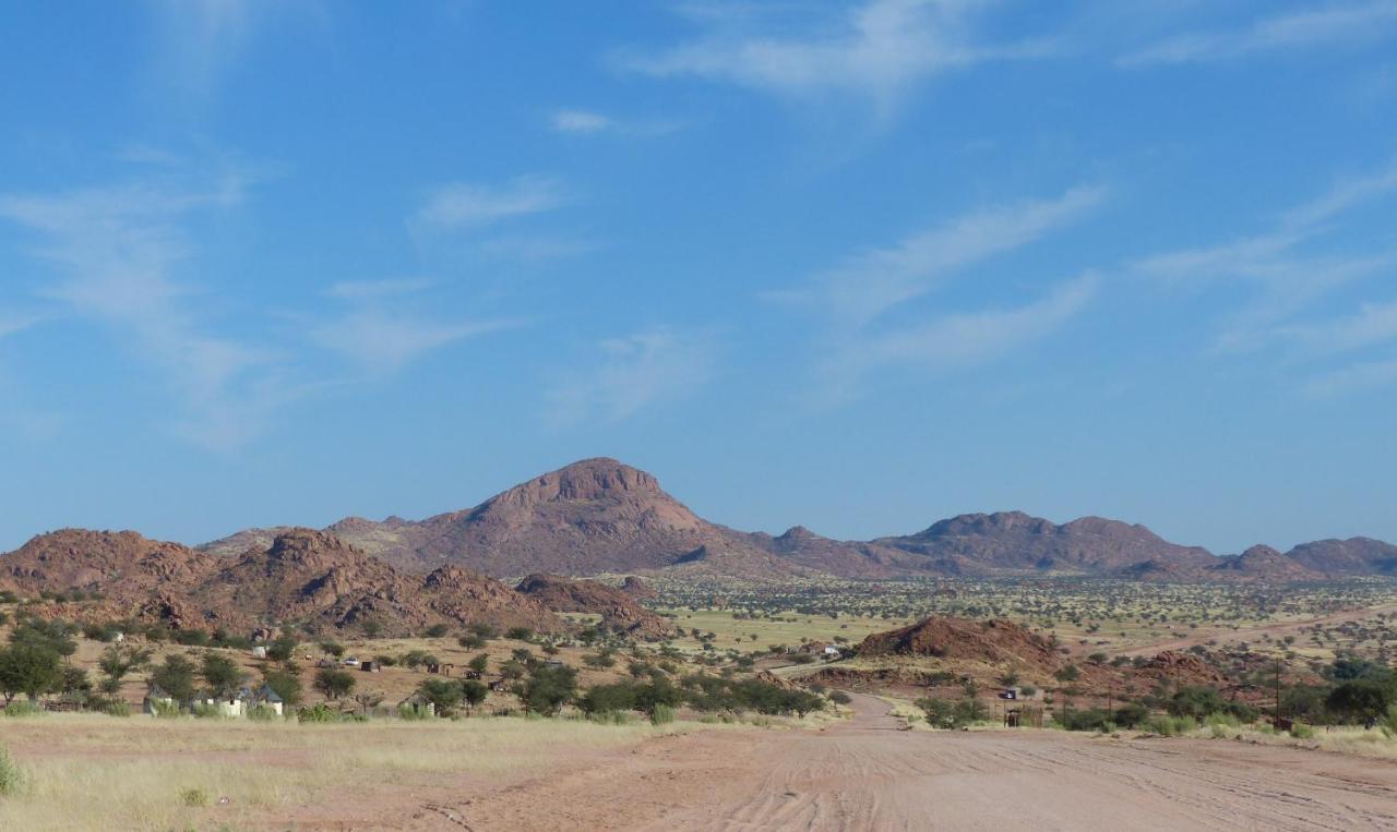 Ozohere Campsite And Himba Village Uis Ngoại thất bức ảnh