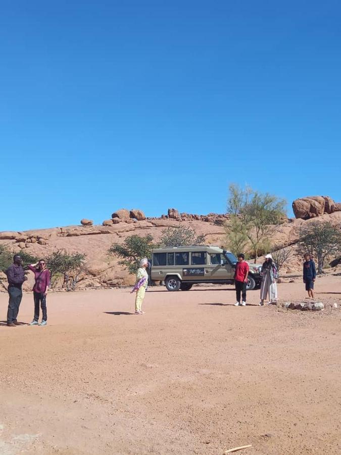 Ozohere Campsite And Himba Village Uis Ngoại thất bức ảnh